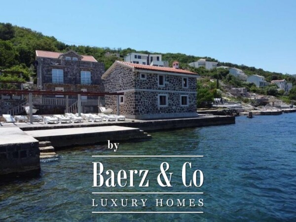 photo 4 Waterfront Beautiful Stone House