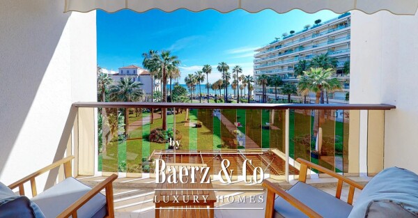 photo 2 Exceptionnal seafront and seaview apartment in Cannes Croisette