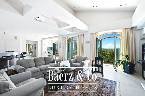 photo 10 Beautiful villa with panoramic sea view over the bay of Saint Jean Cap Ferrat
