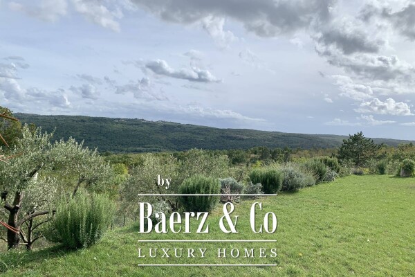 photo 2 Grožnjan, luxury villa with a beautiful view