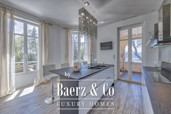 photo 8 Exceptional property with panoramic sea view - Bay of Saint Raphael, secure domain