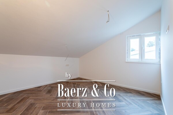 photo 21 Seget Vranjica, unique opportunity, beautiful house first row to the sea