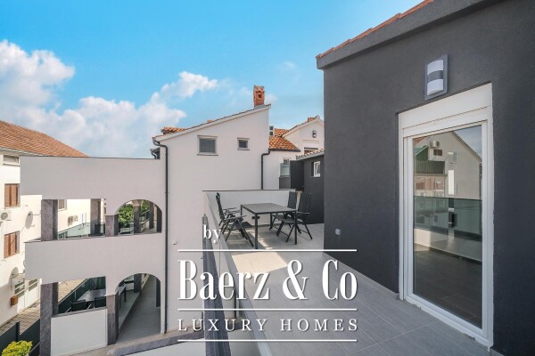 photo 14 Čiovo, Okrug, villa with six apartment units and swimming pool