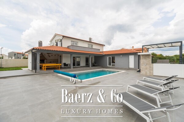 photo 1 Istria, Svetvinčenat - modern detached house 155 m² with heated pool 32 m²