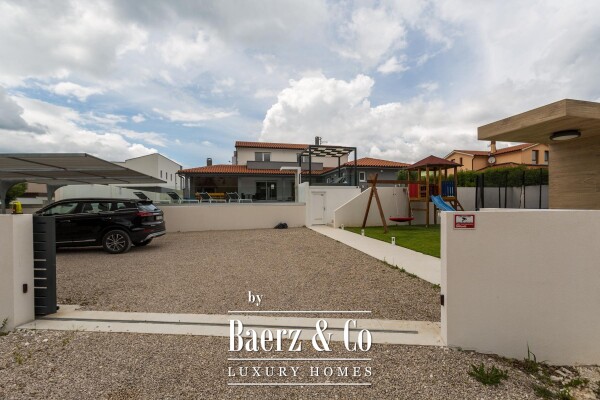 photo 33 Istria, Svetvinčenat - modern detached house 155 m² with heated pool 32 m²