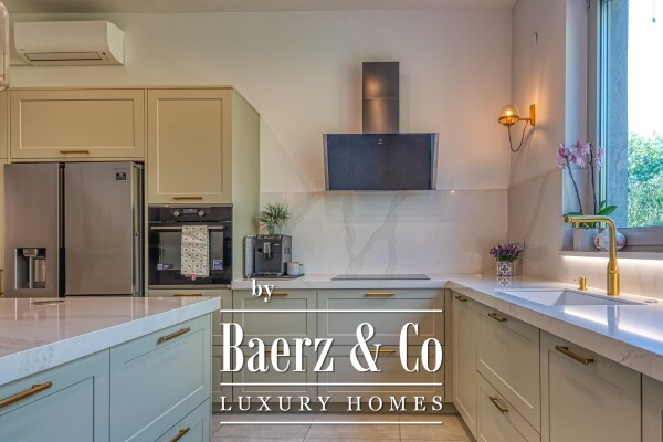 photo 9 Zagreb, Medveščak, luxurious four-room apartment 203.91 with a garden