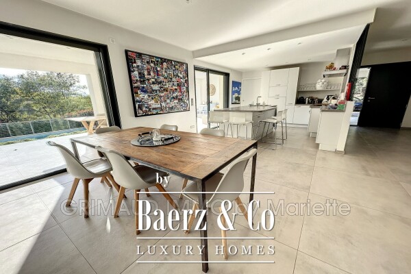 photo 8 Modern Villa with High-End Features in a Quiet Setting, on 2