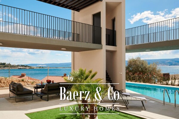 photo 9 Omiš, Dugi Rat, modern villa with a beautiful view of the sea