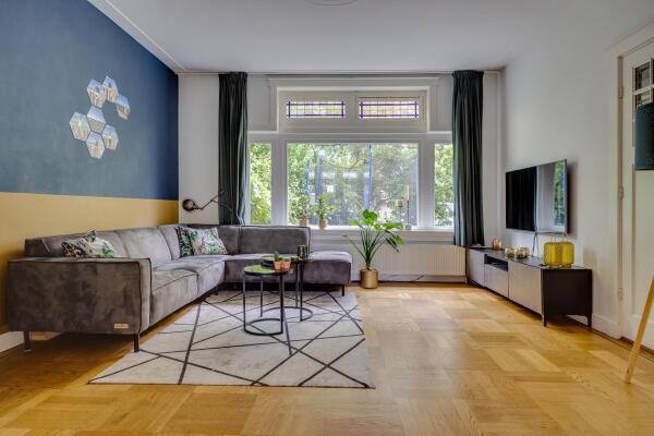 photo 8 Dr. P.J.H. Cuypersplein 45