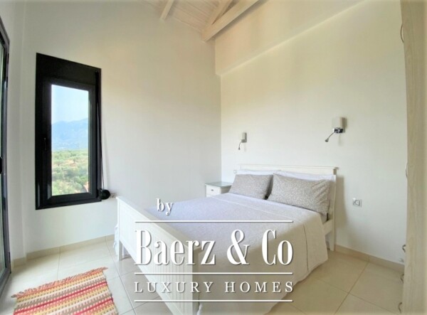 photo 17 (For Sale) Residential Villa || Messinia/Kalamata - 221 Sq.m, 5 Bedrooms, 975.000€