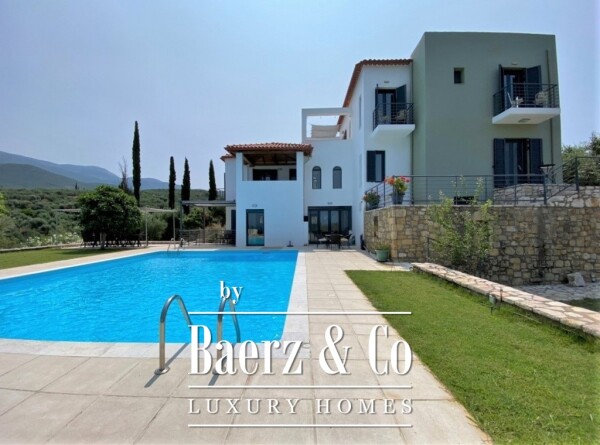 photo 22 (For Sale) Residential Villa || Messinia/Kalamata - 221 Sq.m, 5 Bedrooms, 975.000€