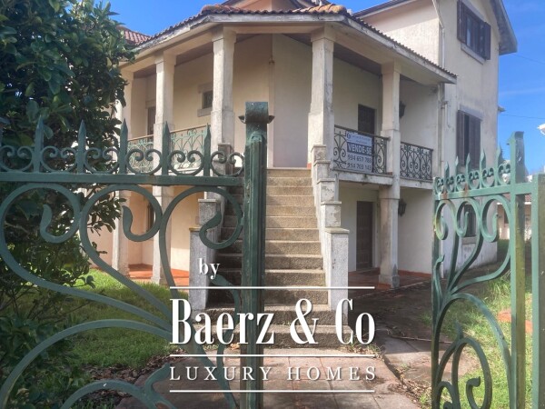 photo 2 Traditional house for restoration