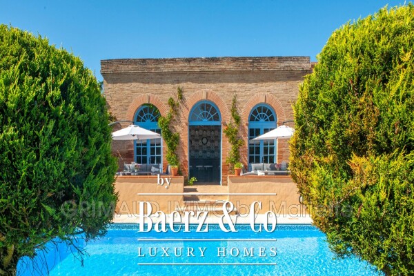 photo 3 property on 24 ha with lake, stable and several houses