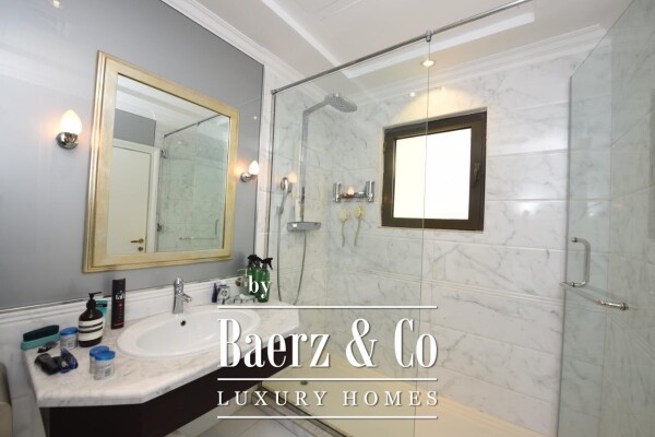 photo 23 Exclusive Canal Cove Villa for Sale in Palm Jumeirah