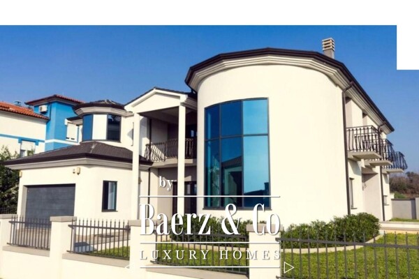 photo 12 Istria, Pomer, beautiful villa of 490 m2 near the Marina with a large garden and swimming pool