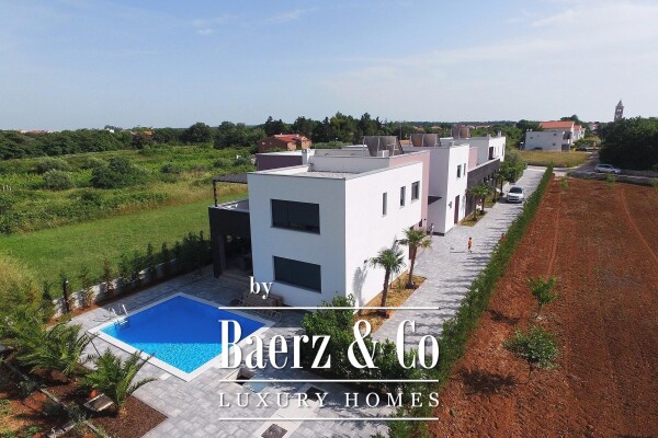 photo 28 Nin, Zaton, a complex of three modern villas with swimming pools in an excellent location