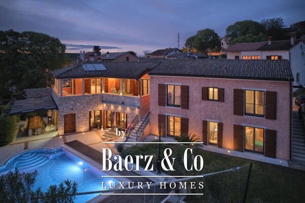 photo 2 Istra, Šorići, luxury Stone House 388 m² with Pool and construction land 4621 m²