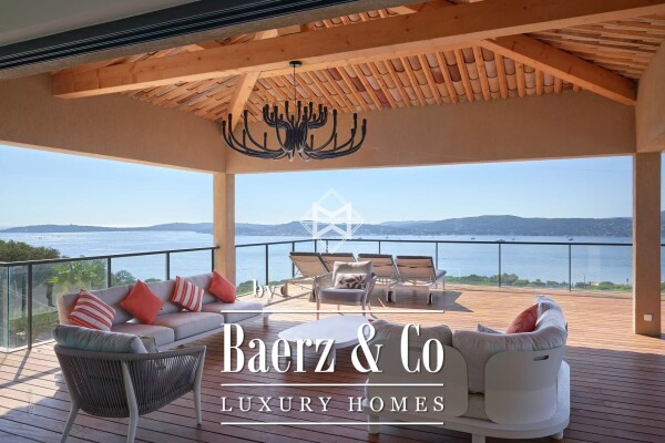 photo 7 Superb contemporary villa with panoramic sea view