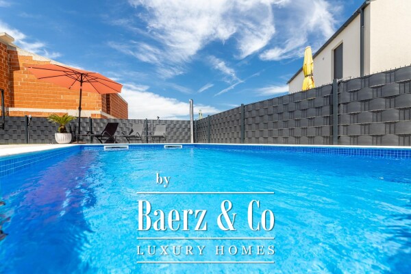 photo 19 Malinska, Renovated House with Three Apartments, 280.72 m², 800m from the Sea