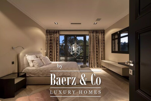 photo 10 Joint sole agency. Elegant Provencal villa in a closed estate