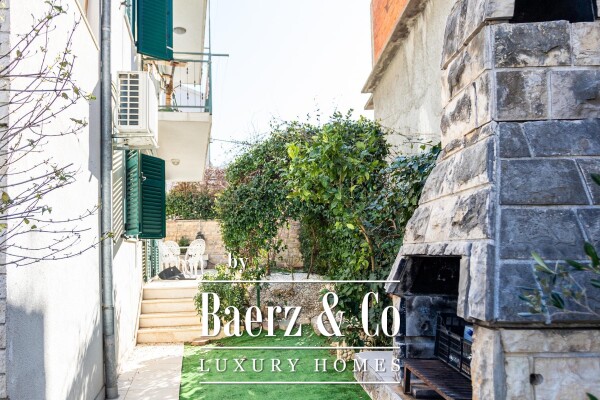 photo 16 Podstrana, house with four apartments, 340m2