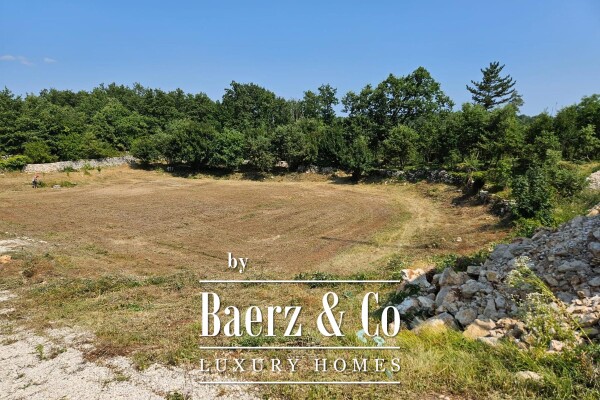 photo 7 Istria, Kringa, newly built luxury villa in the roh bau phase with a property of 17,106 m2