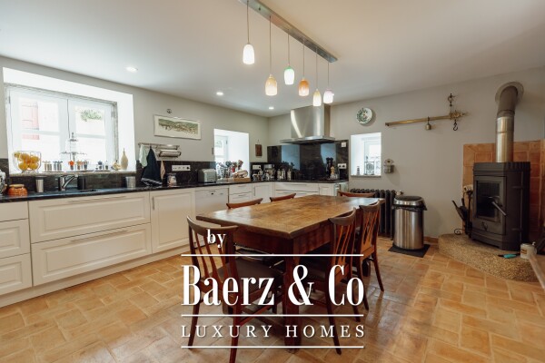 photo 12 Magnificent Manor House with winery