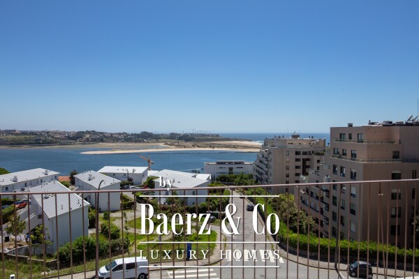 photo 2 Fabulous 2 bedroom apartment at Miramar Tower