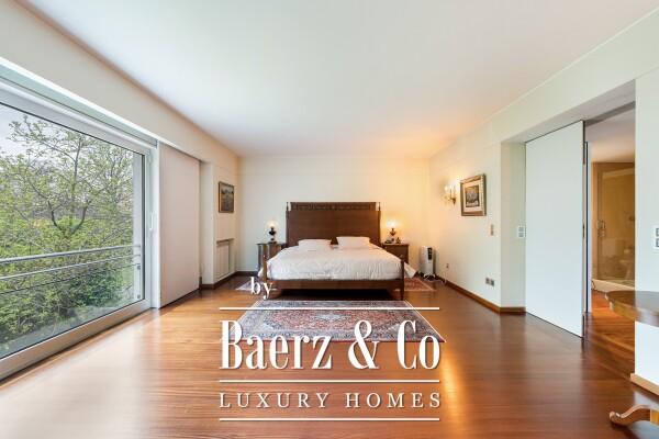 photo 20 Timeless Elegance in the Heart of Hollywood