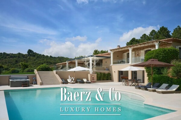 photo 5 Property surrounded by nature on the heights of La Croix-Valmer