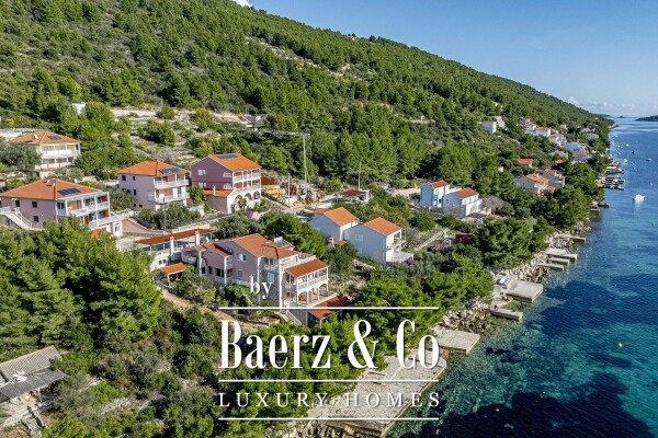 photo 3 Korčula Island, Vela Luka, house with 5 apartments, 2nd row from the sea in Karbuni Bay
