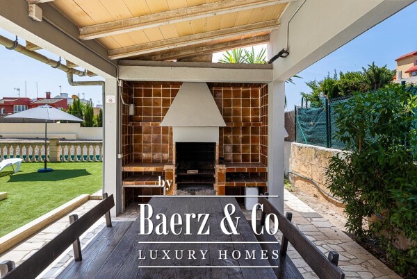 photo 4 Exclusive Villa with Vacation License in Arenal area, Palma