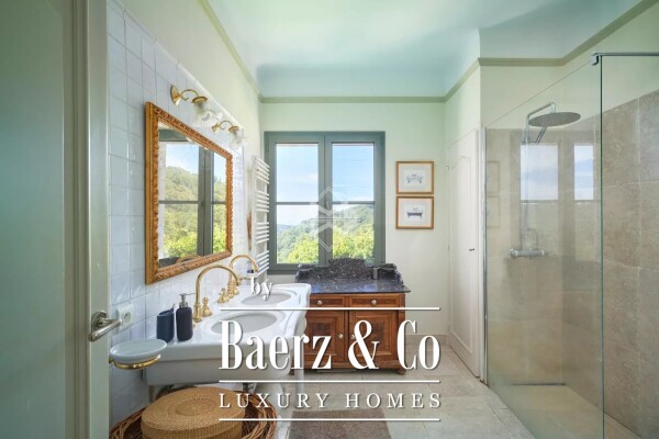 photo 12 Property on the heights of Gigaro