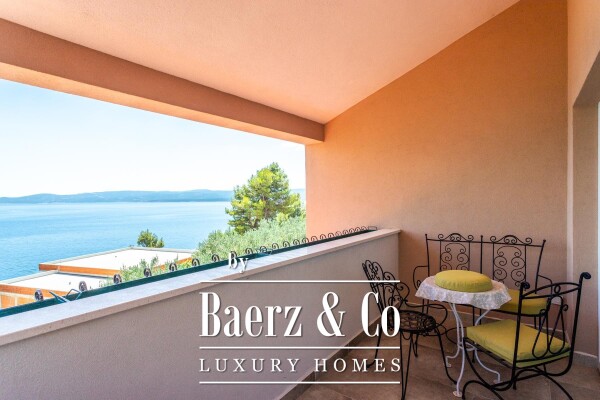 photo 21 Mimice, jedinstvena vila s bazenom i idiličnom okućnicom