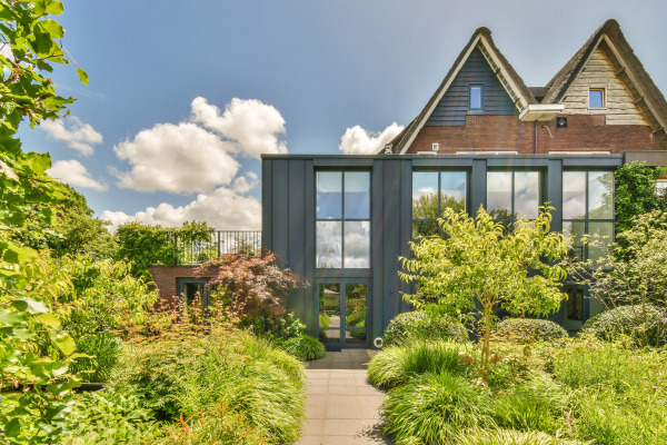 Video Amsteldijk Noord 106