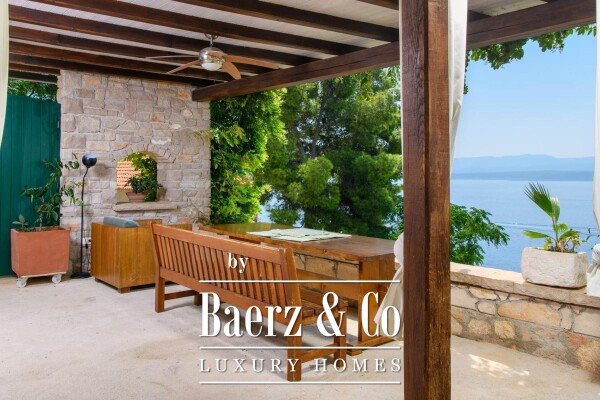 photo 14 Brač, Murvica, stone house with five residential units and sea view