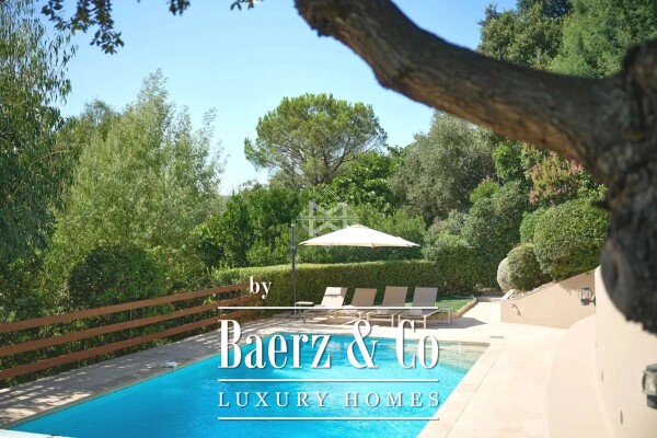photo 3 Breathtaking Sea View – Elegance and Refined Living in La Pinède, La Croix-Valmer