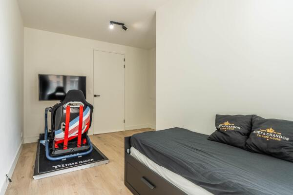 photo 24 Lorriestraat 60