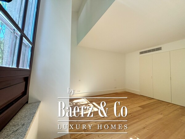 photo 31 A beautiful  three bedroom  with views of Bolhão Market