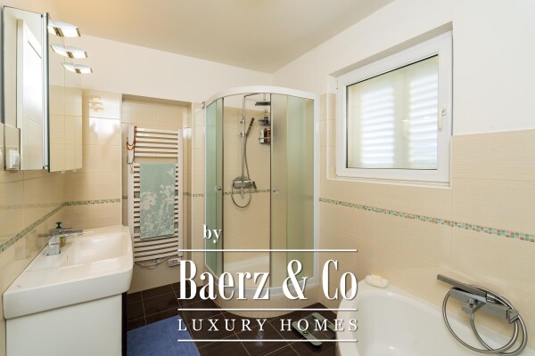 photo 6 Slano – Elevated House with Garage and Scenic Views