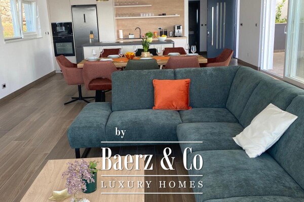 photo 21 Dugi Rat, Jesenice, modern villa with panoramic sea views, NFA 275 m²